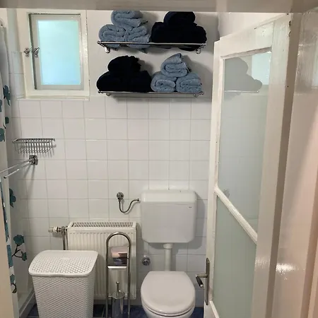 A Kis Paraszthaz * Kekesd