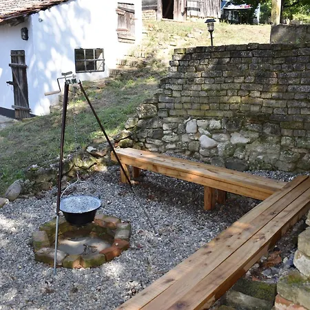 A Kis Parasztház *